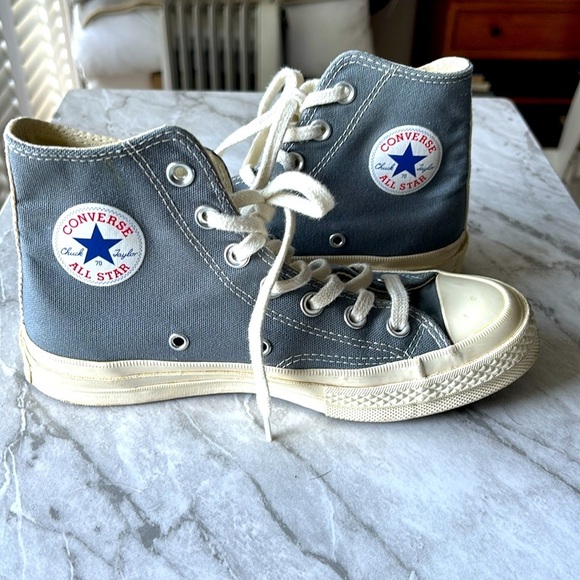 COMME DES GARCONS PLAY x Converse Unisex Chuck Taylor High Top Sneakers gray w6 - Picture 2 of 15